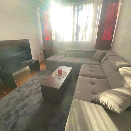 Pristina'S Hidden Gem Appartement Buitenkant foto